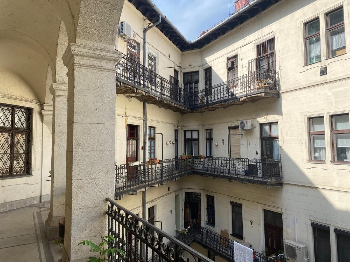 Urban Haven - 3 Beds, 3 Baths, Free Parking, Near Central Market Будапешт Экстерьер фото